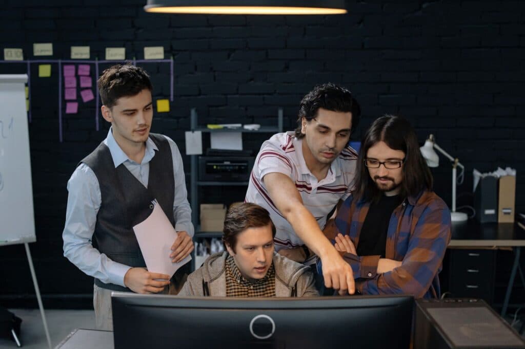 Comparativo de Softwares de Gestão de Vendas B2B: Escolha a Solução